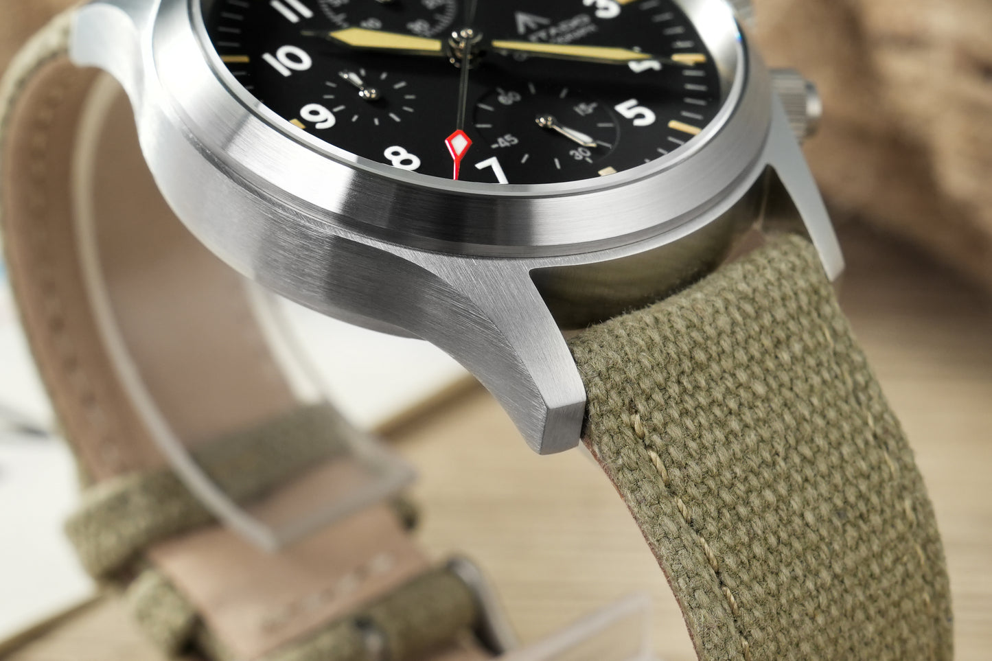 ★New Arrival★ Militado Retro 39mm Chronograph Watch Ml1868-3
