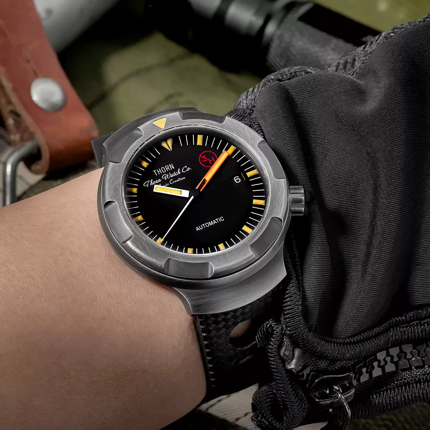 Thorn T018 Titanium Retro Bezel Watch Real wear