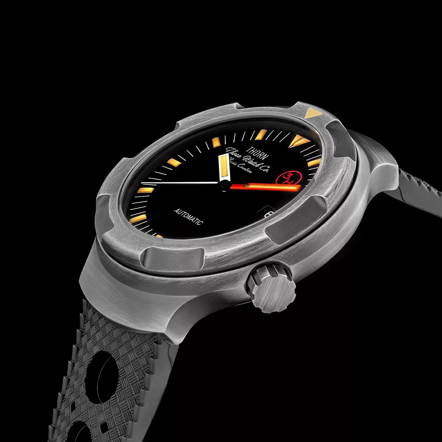 Thorn T018 Titanium Retro Bezel Watch Dial Detail