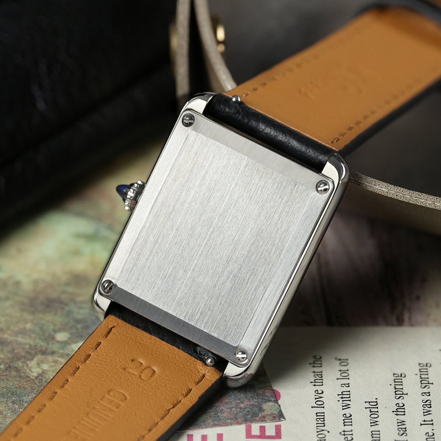 Chameri CH01 classic rectangular quartz watch with blue hands