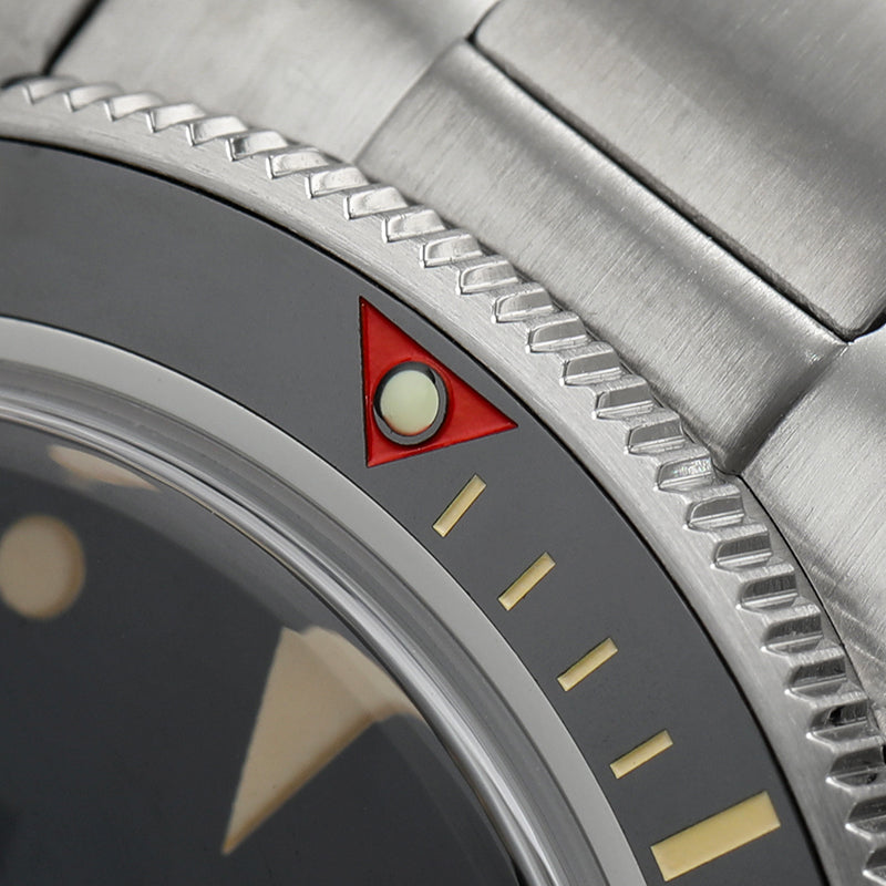 Thorn 39mm Diver 6200 Retro Mechanical Watch