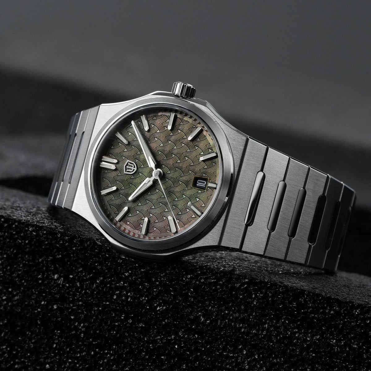 Watchdives WDC0001 PREMIER black dial automatic watch with stainless steel bracelet