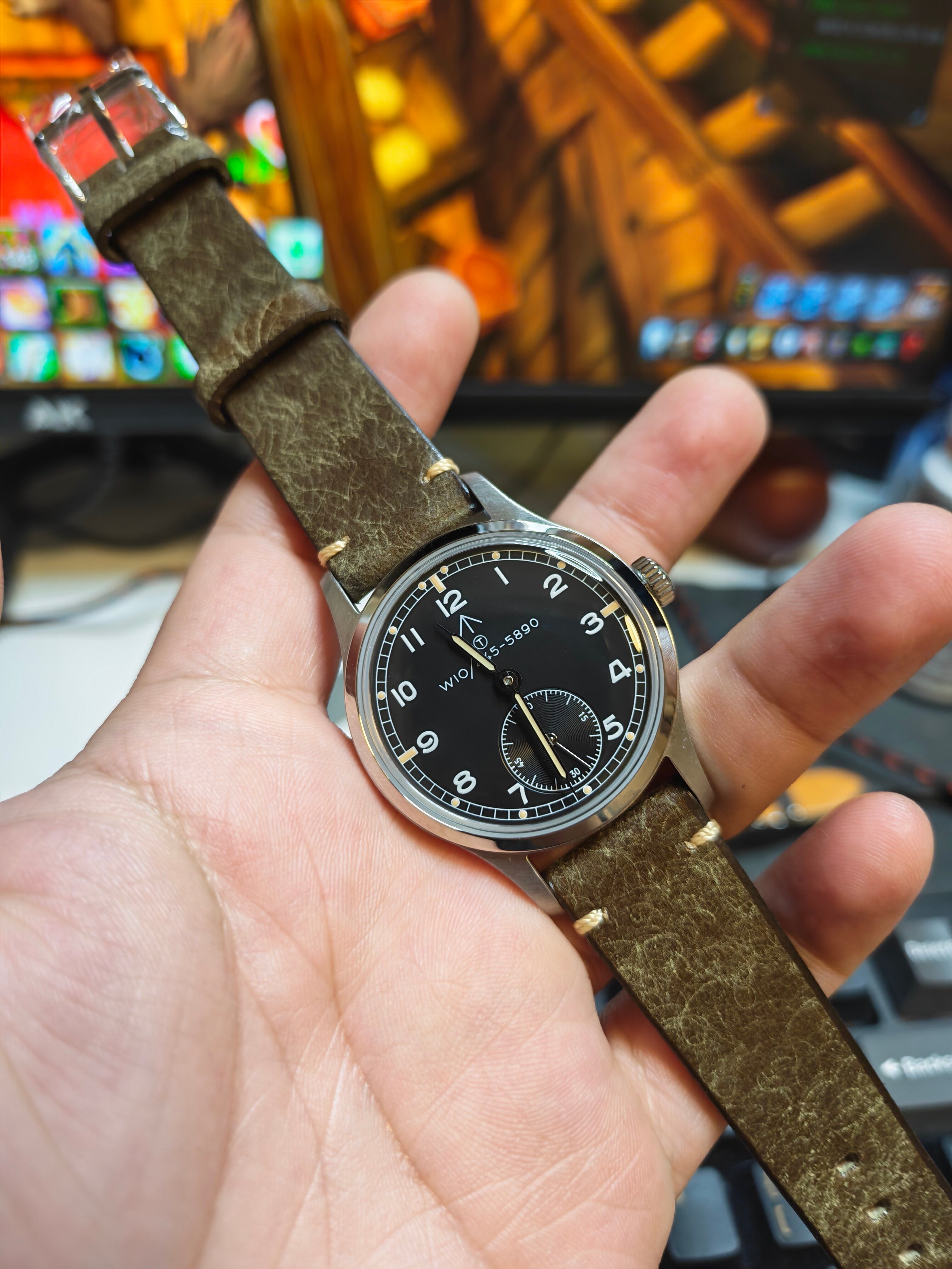 Hruodland F032 36mm Pilot Watch Small Seconds | Vintage Military