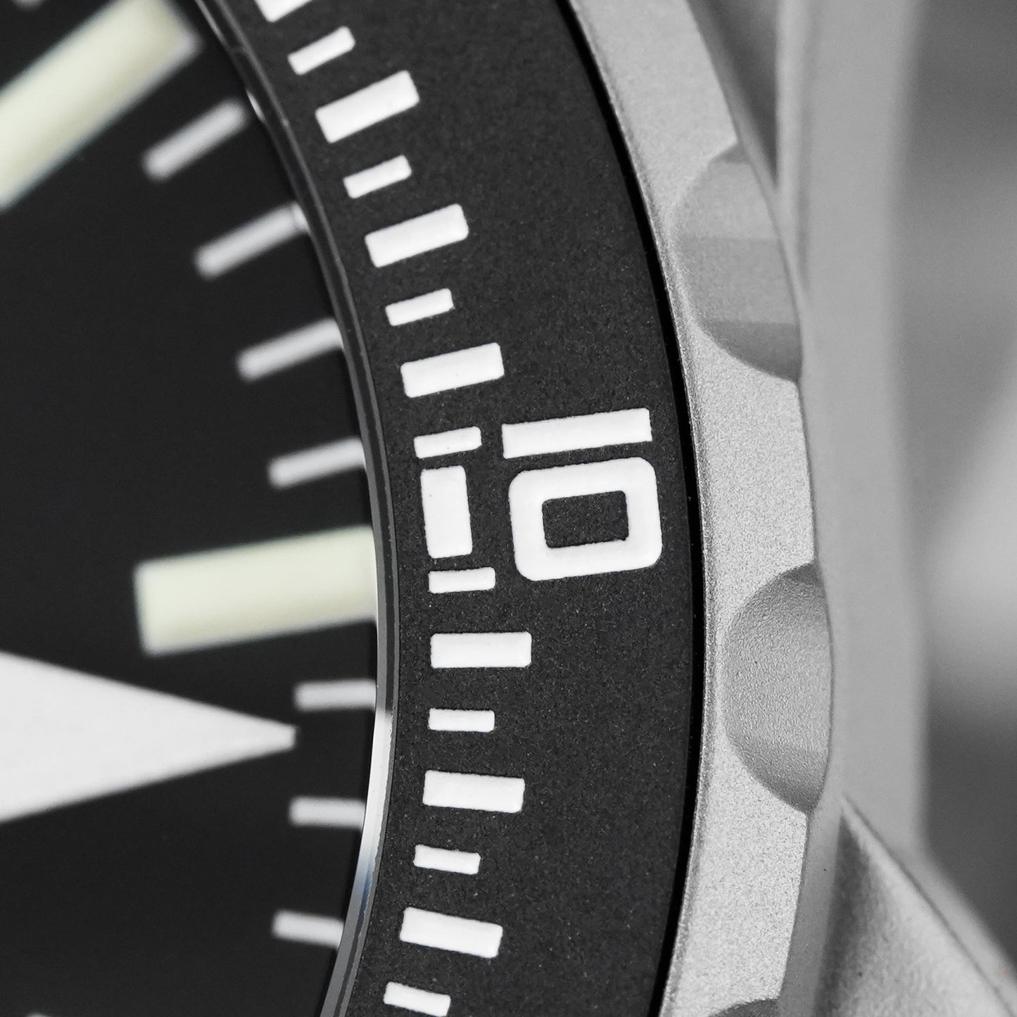 Militado 39mm Dive Watch Sapphire Crystal Military Watch ML16