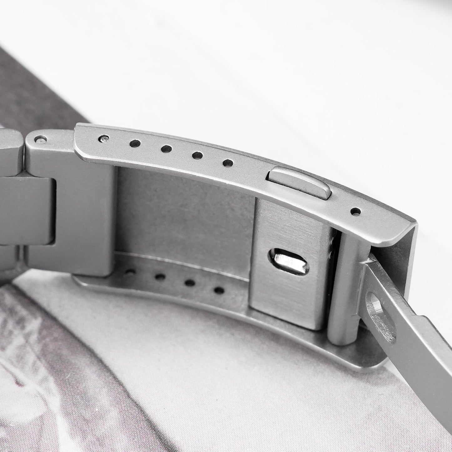 Militado 39mm Dive Watch Sapphire Crystal Military Watch ML16