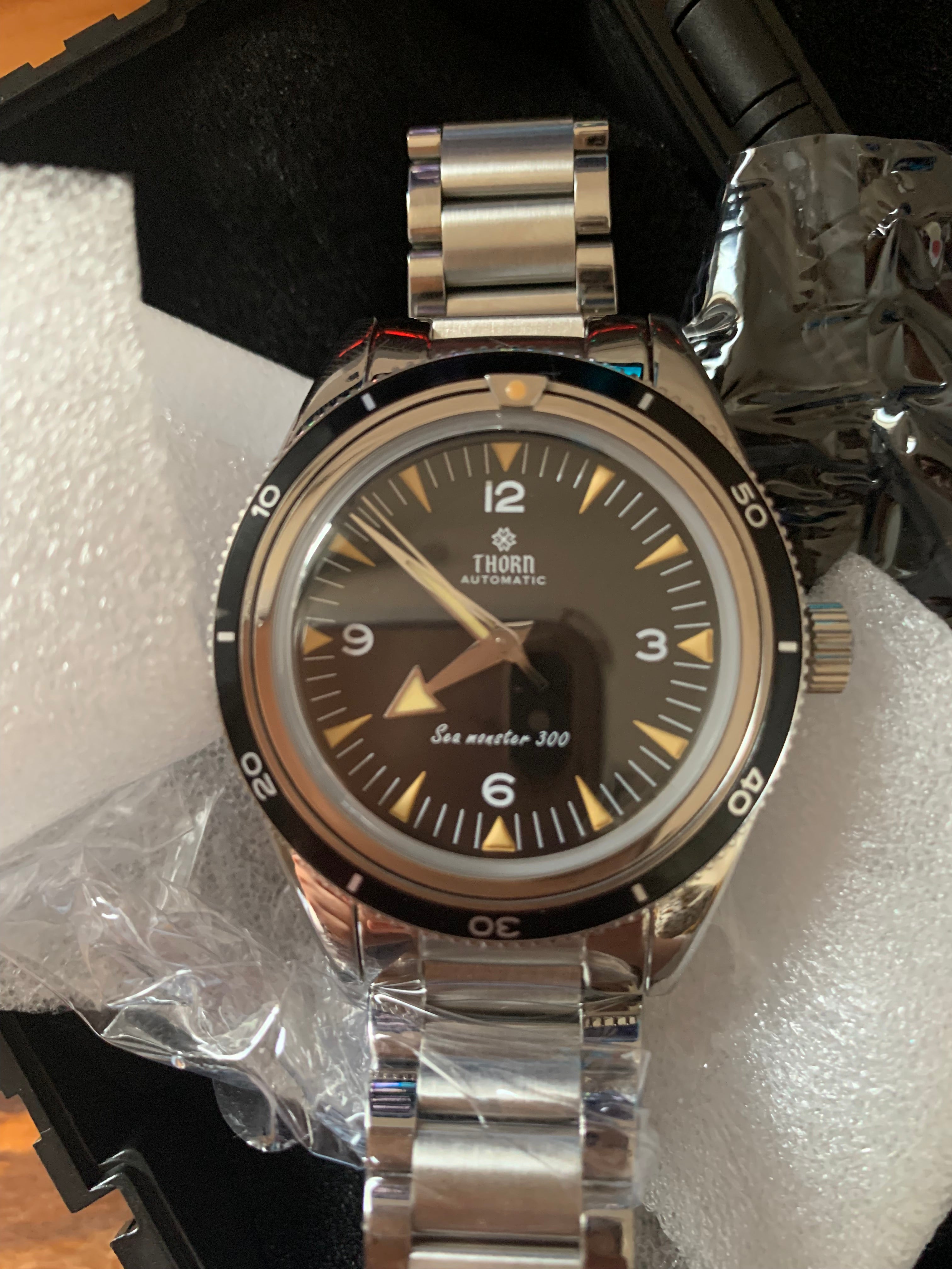 トゥディフル Thorn T020 Titanium GMT Automatic Watch | Vintage Style 200M Diver