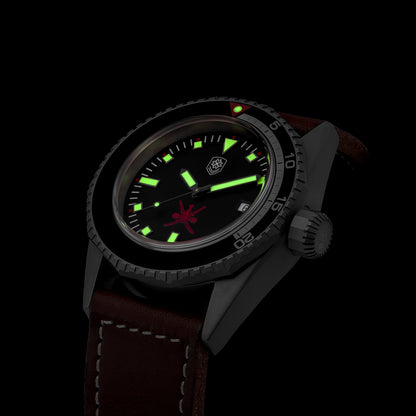 THORN T019 vintage-style diver with red emblem and C3 lume