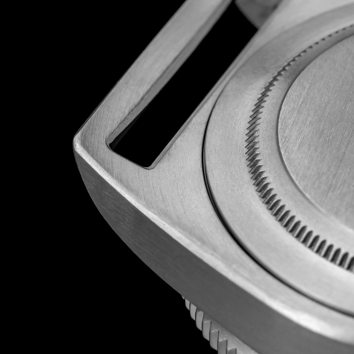 ★Early Bird★THORN 42mm NH34 GMT Automatic Dive Watch T020-THORNT020titaniumcasebackwithscrew-downdesign-Thorn Watch Official Store