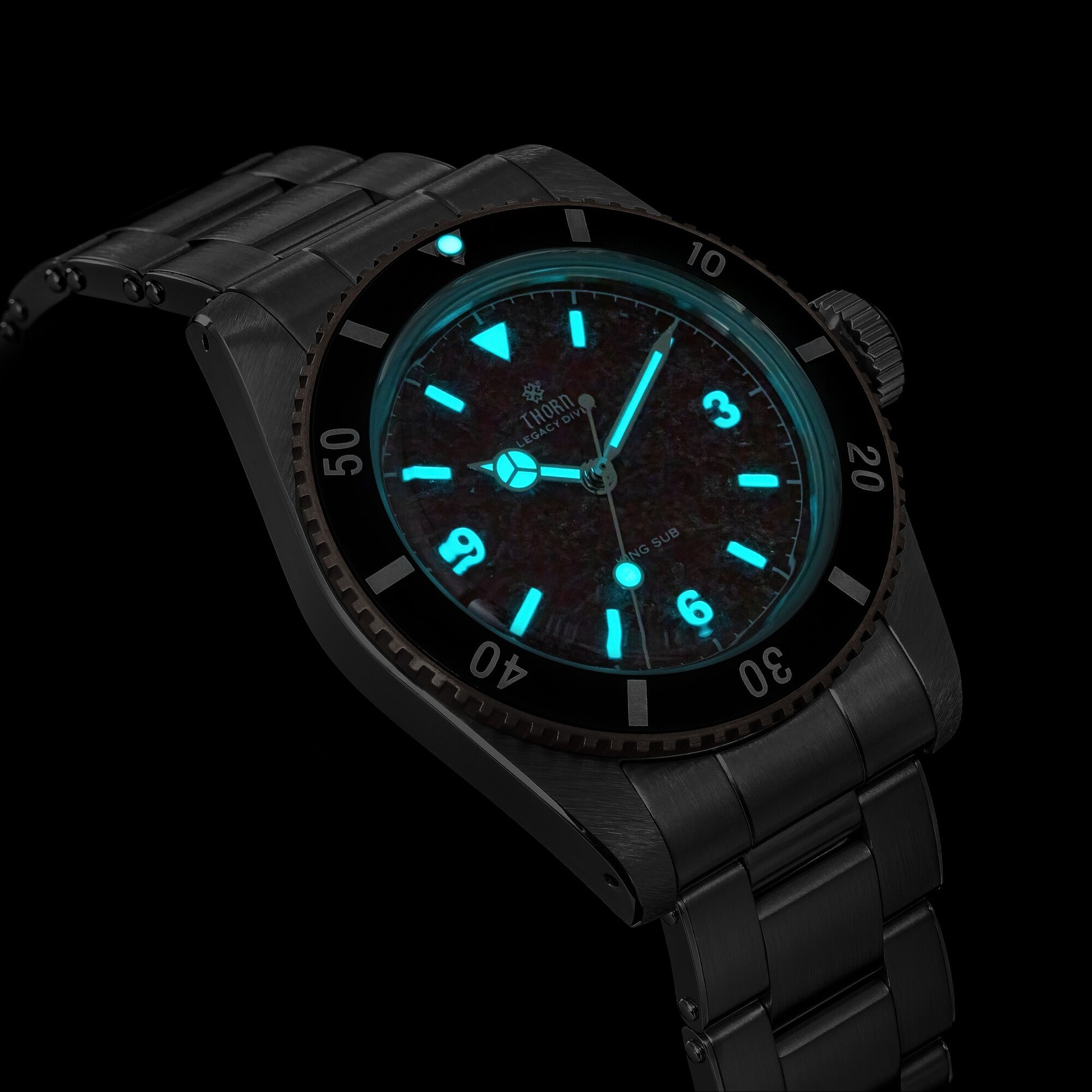 THORN T029 garnet dial dive watch BGW9 lume angled view