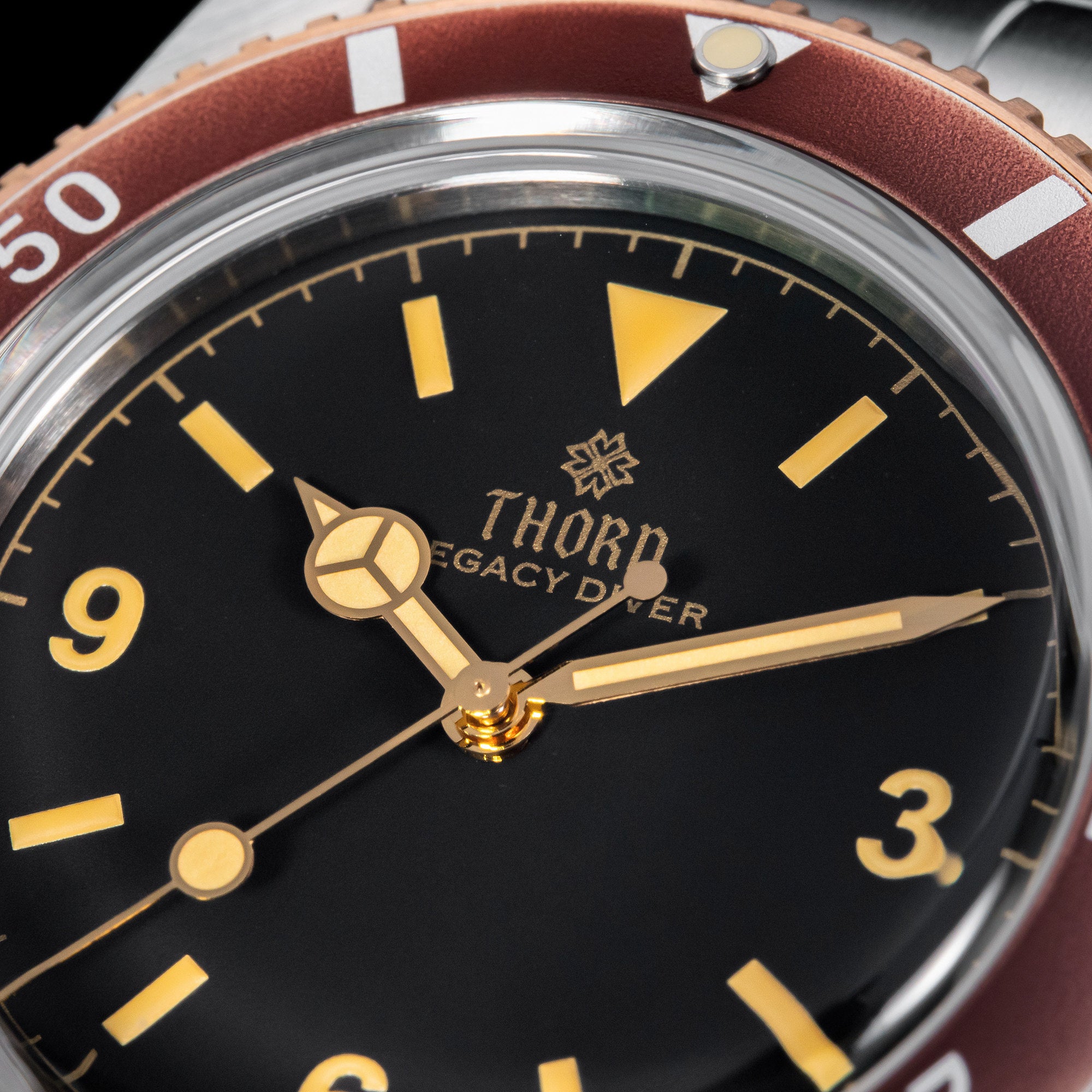 THORN T028 37mm PT5000 Automatic Dive Watch – 200M Vintage Diver