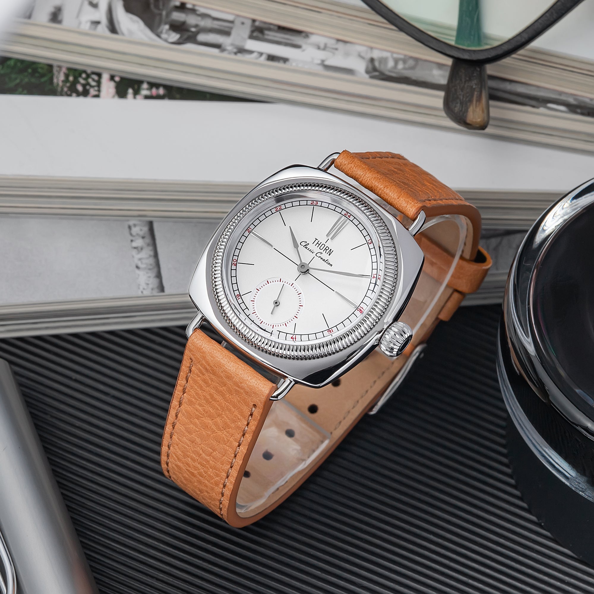 Thorn T017 Retro Cushion Quartz Couple's Watch | Classic Design