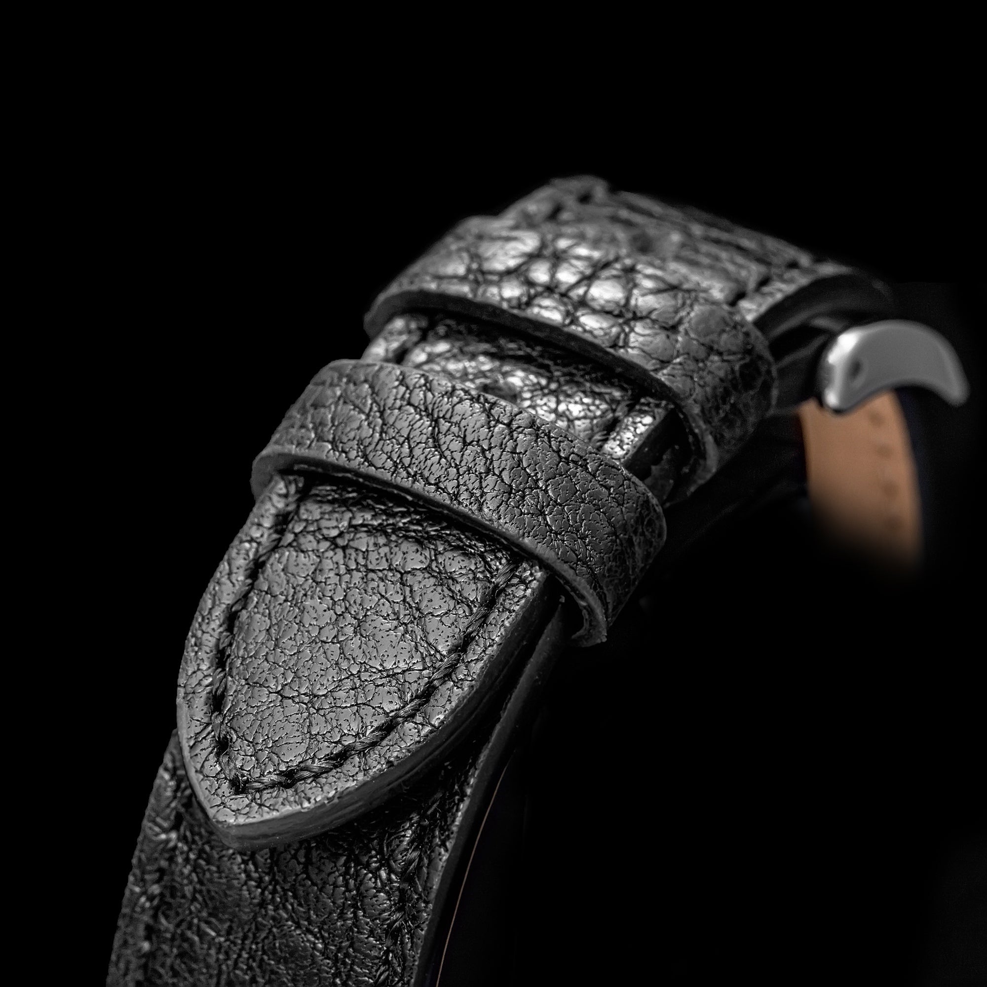 Thorn T017 Retro Cushion Quartz Couple's Watch | Classic Design