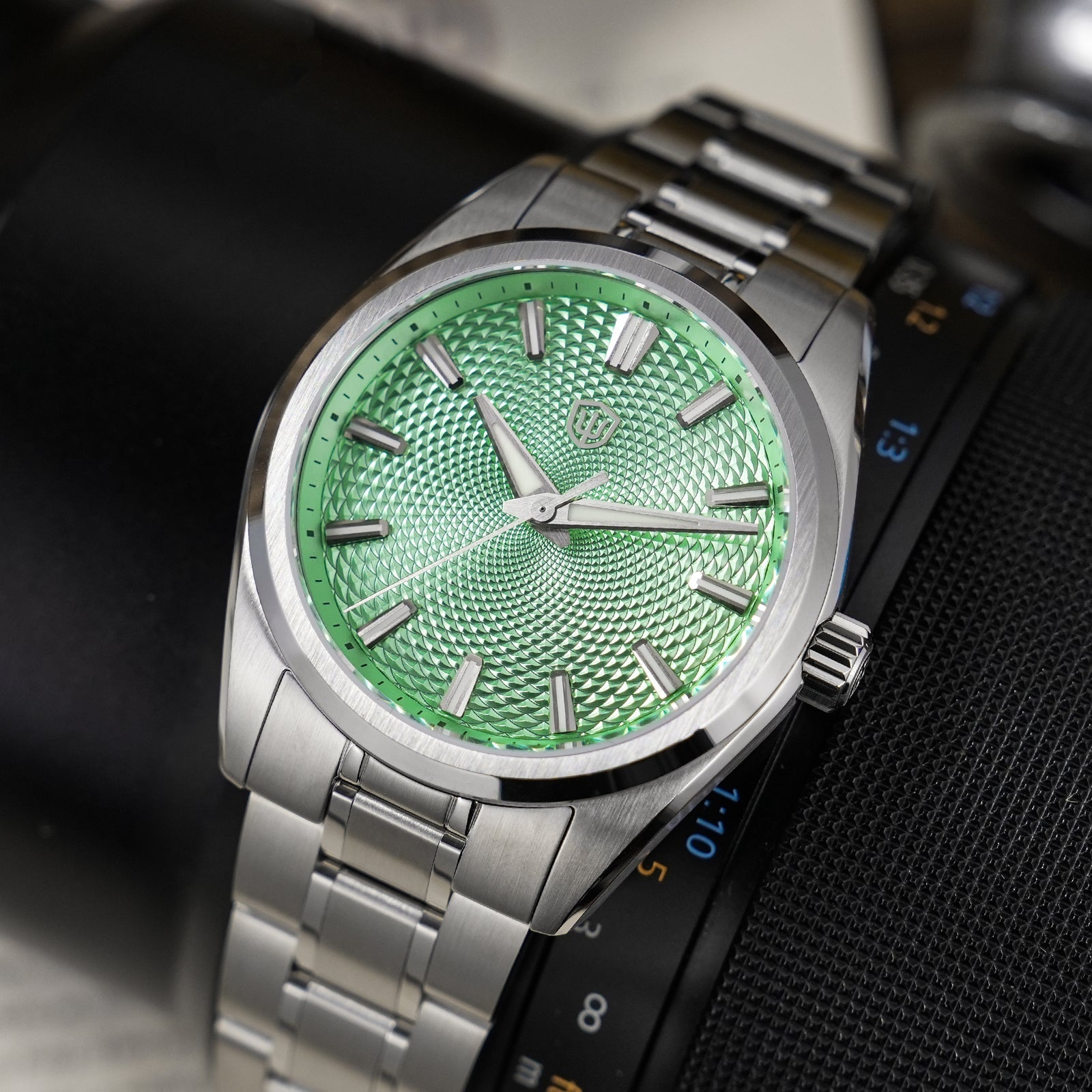 Watchdives WD0003G Guilloche Dial VH31 Men Watch – Thorn Watch
