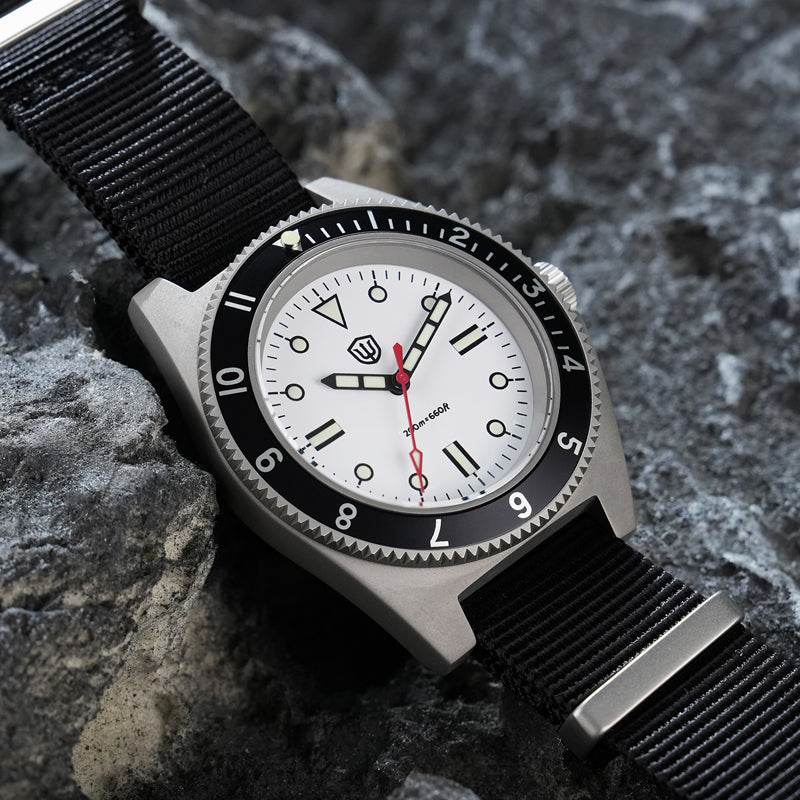 Watchdives WD1972 VH31 Military Dive Watch V2 – Thorn Watch