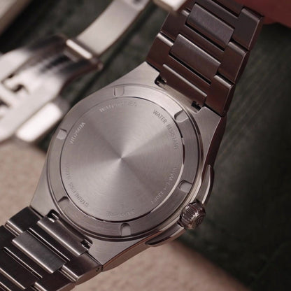 Watchdives WD2007A stainless steel case back with 100m water resistance marking