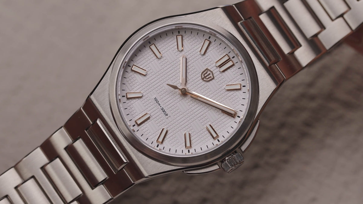 Watchdives WD2007A white textured dial close-up from product video