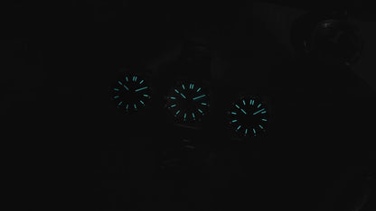 Watchdives WD2007A luminous hands and hour markers in low light