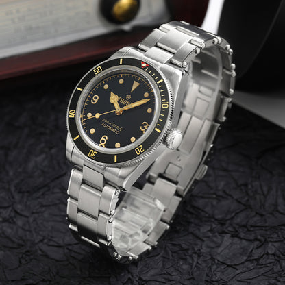 Thorn 39mm Diver 6200 Retro Mechanical Watch